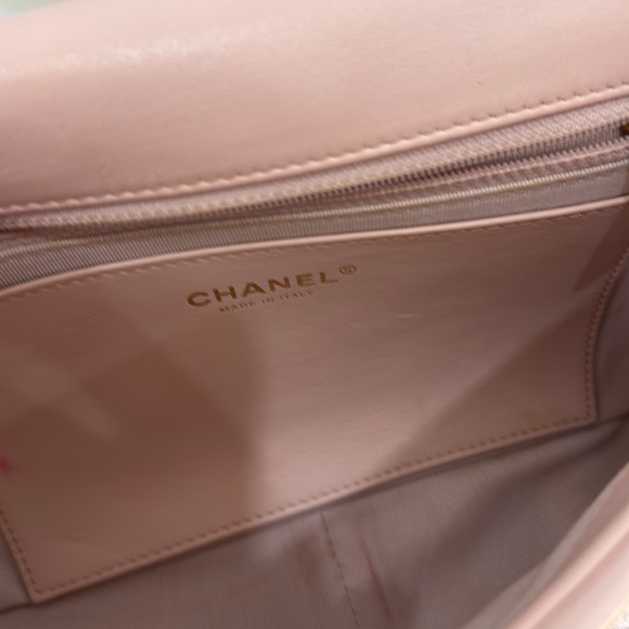 Chanel Quilted Caviar Medium double Flap. - Picture 3 of 12